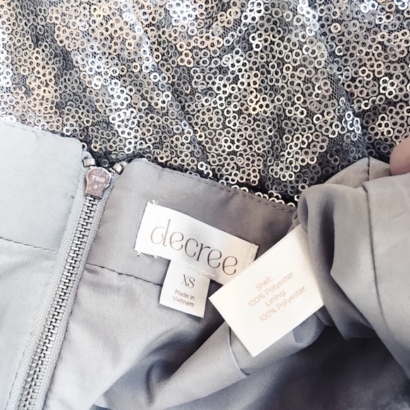 Decree silver sequin skirt - Picture 4 of 5